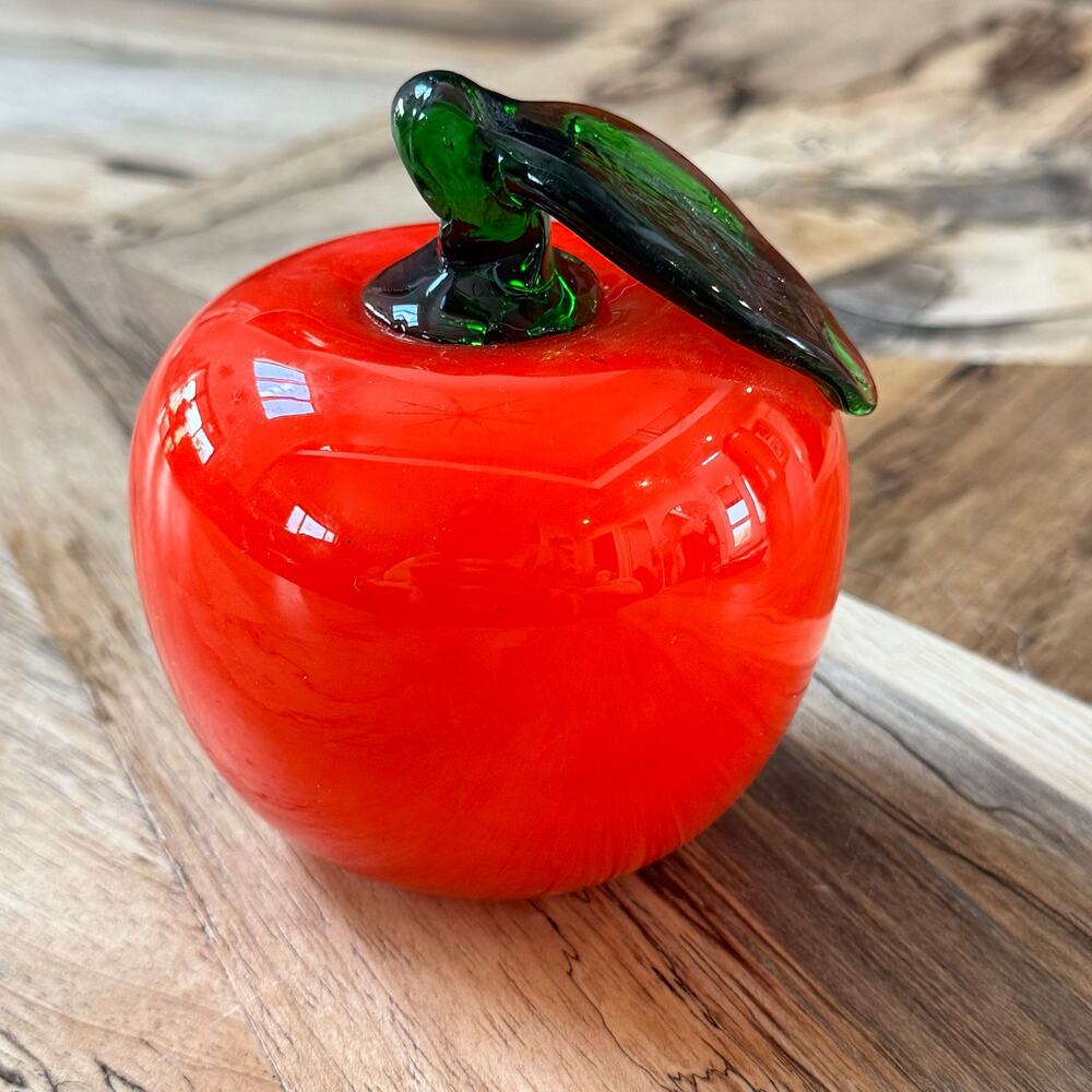 Vintage Murano Style Hand Blown Art Glass Red Apple Paperweight Figurine 4" MCM